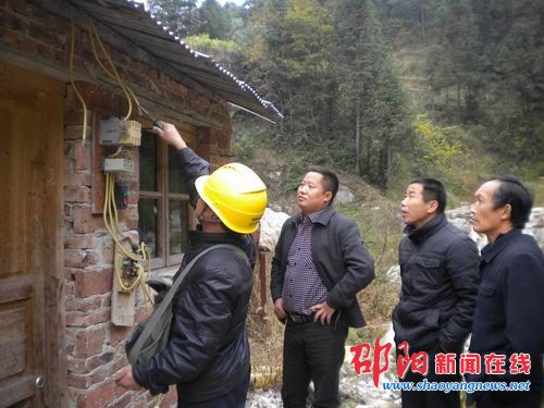 隆回县人口_隆回人民的好消息 怀邵衡铁路铺轨全线贯通(3)
