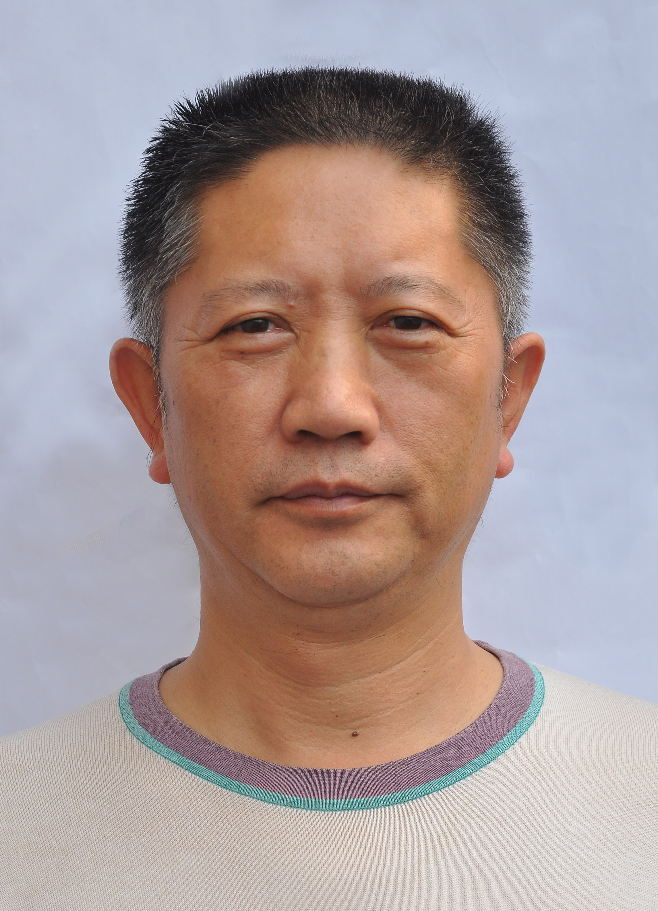 李定明