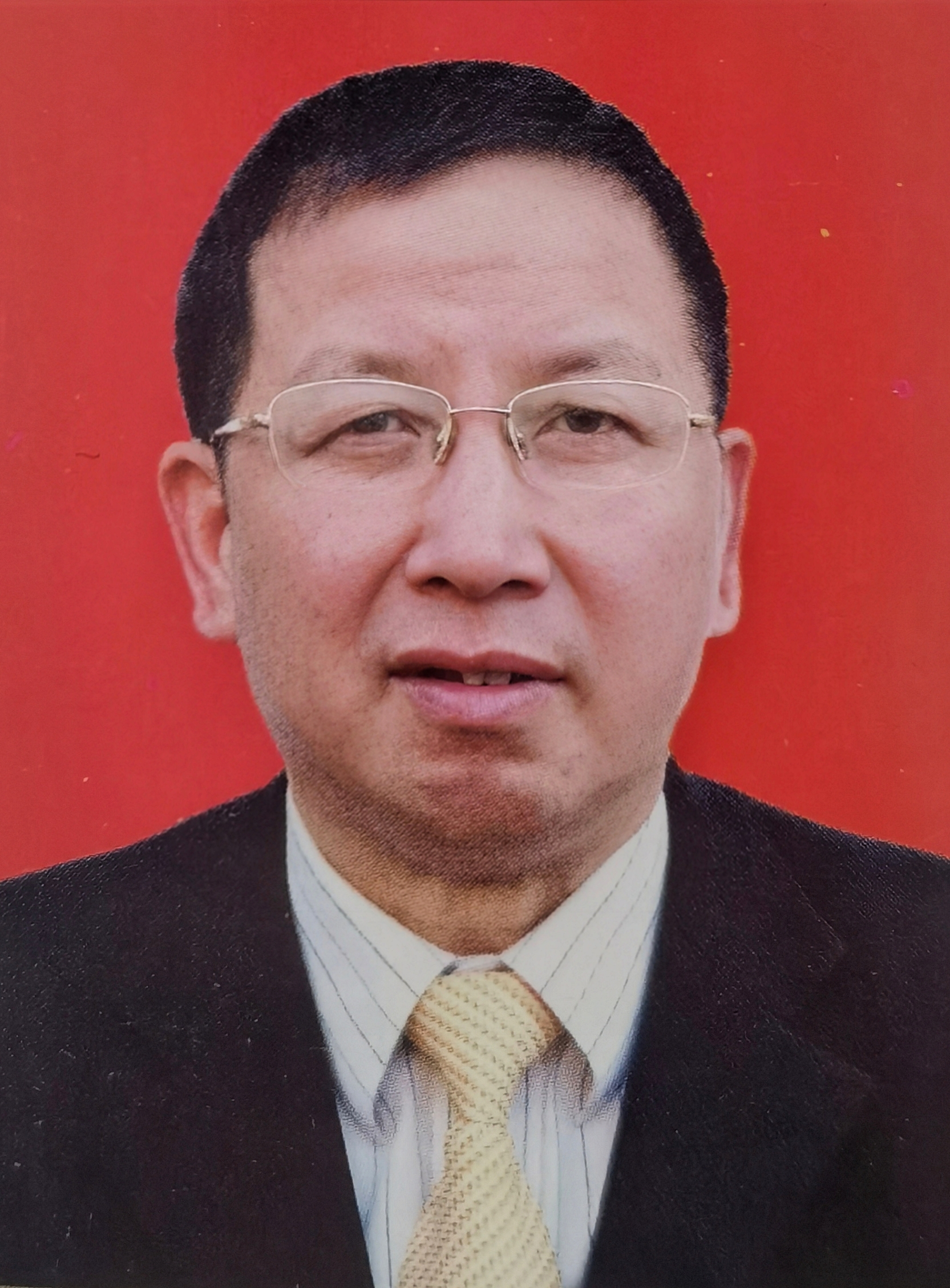卢学义