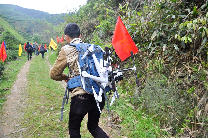2015年4月8日，首届茶文化节采访